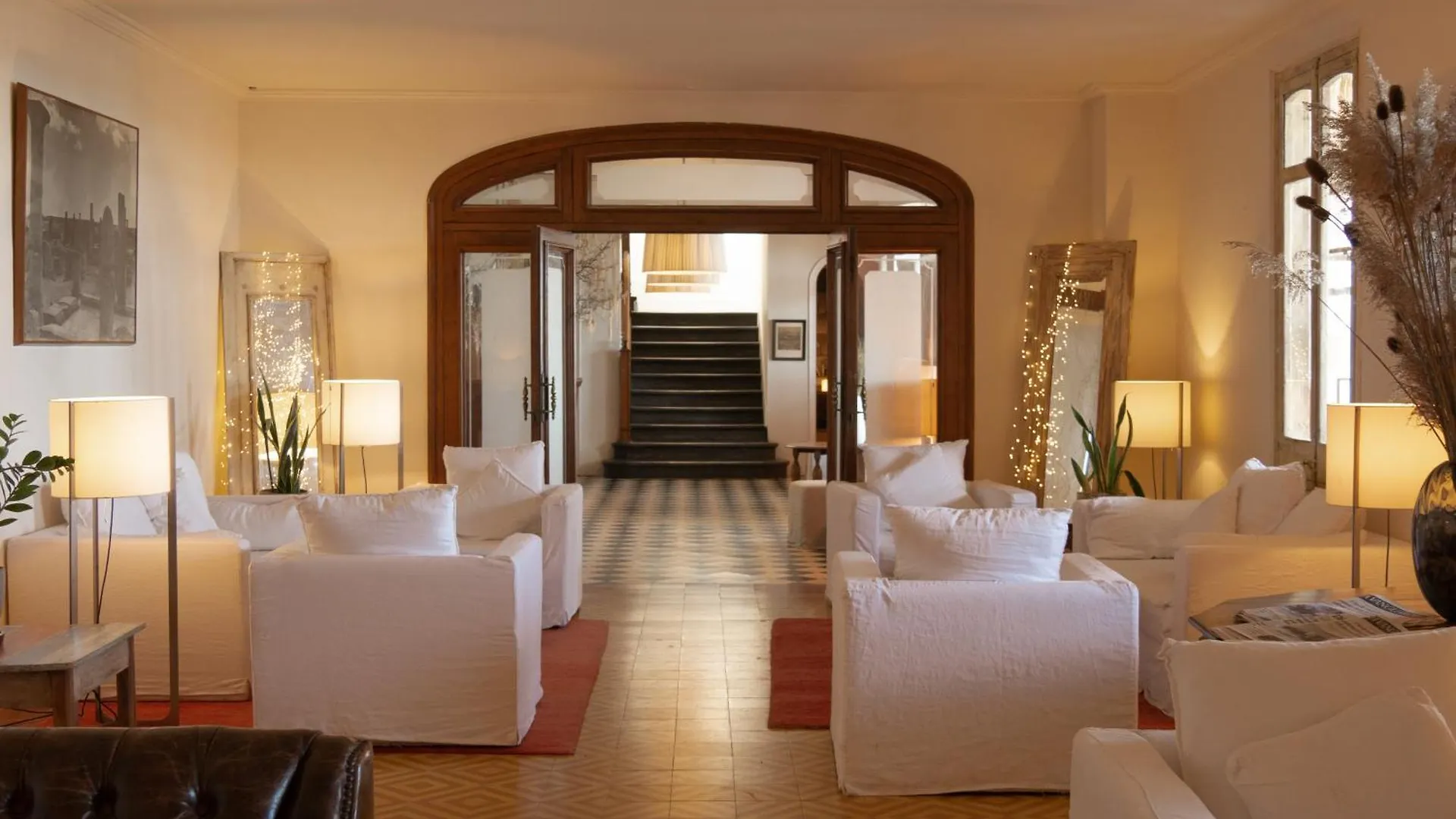Hostal Empuries L' Escala 4*,